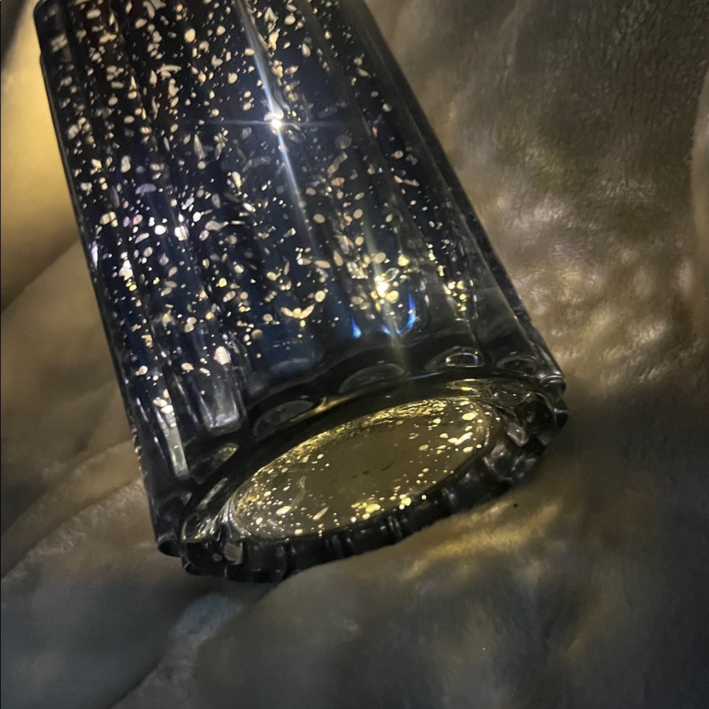 NIB 🏮 ONE IRIDESCENT BLUE/SILVER SPARKLY GLASS LANTERN LAMP VASE w/STRING LIGHTS - Picture 4 of 15